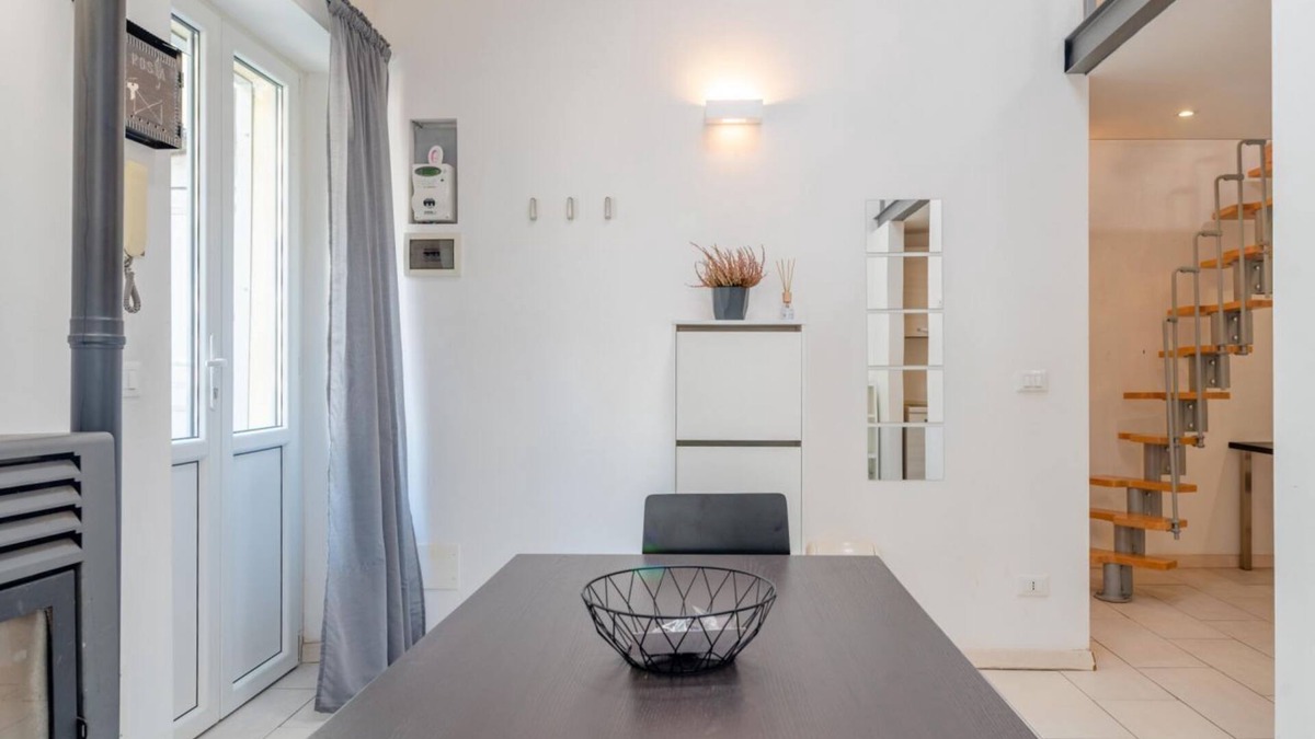 Turin Apartment | Quadriloft by Happyhostorino