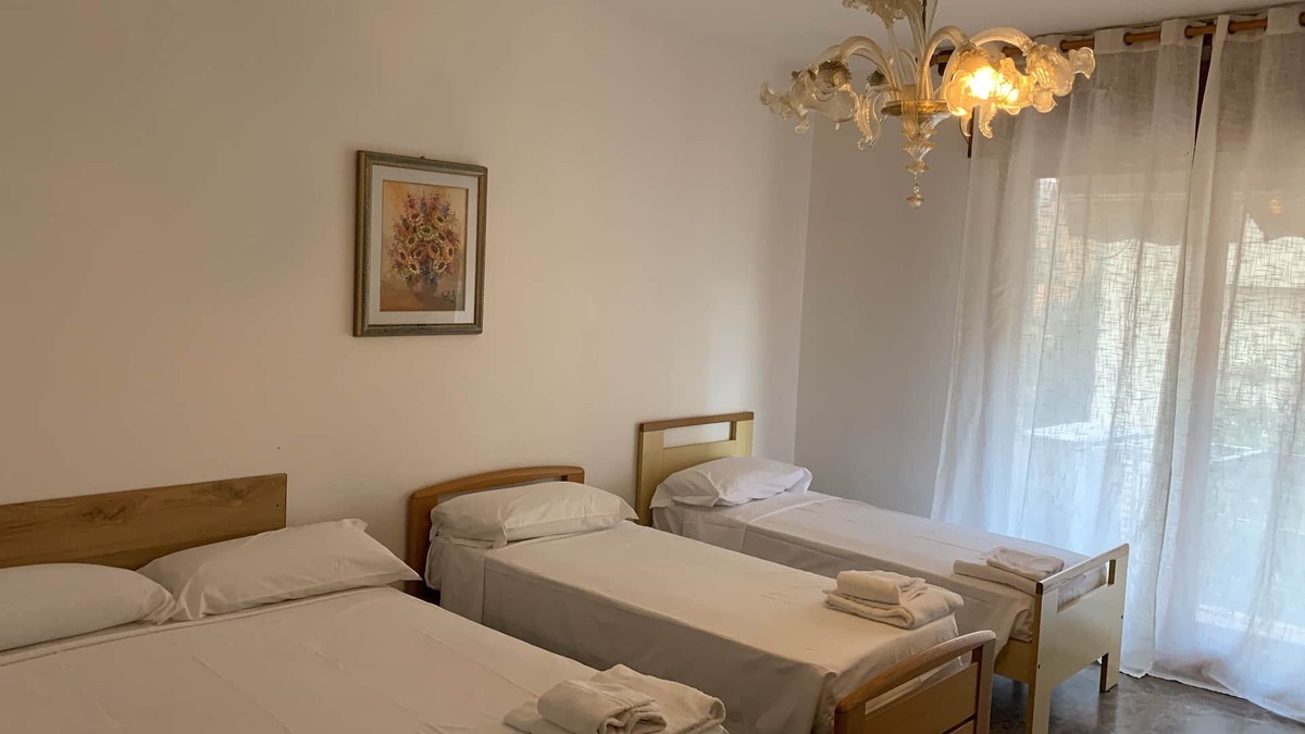 Marghera House | Quadrupl Star Room