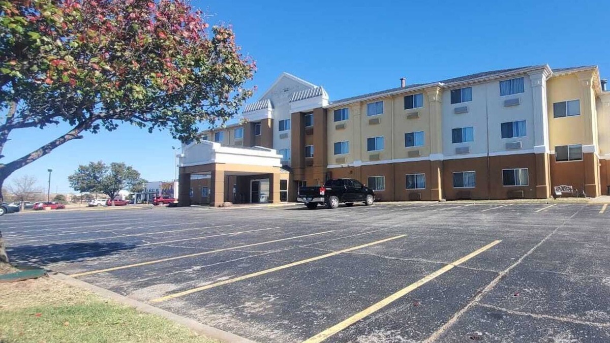 Oklahoma City Hotel | Quail Springs Inn & Suites