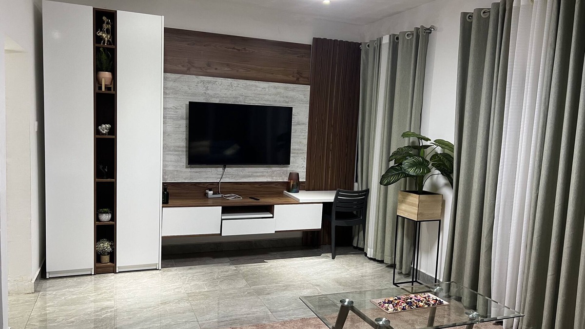 Labone Apartment | Quaint 2-bedroom apartment with AC in charming Accra