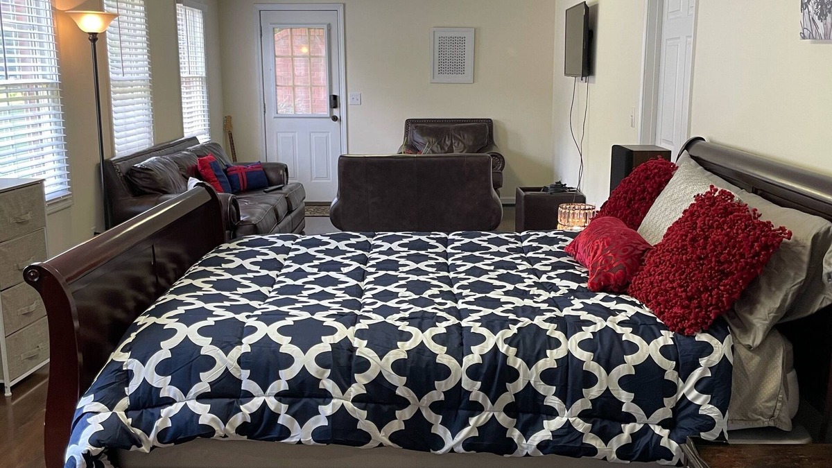 Clarkdale House | Quaint and Tranquil- Ideal for business consultants or visitors for KSU games.