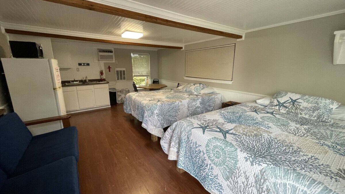 Pottsboro Cabin | Quaint cabin at Little Mineral Marina: Cabin 5