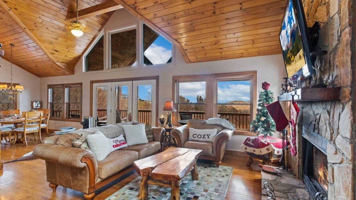 Blowing Rock Cabin | Quaint Cabin on Appalachian Mountain