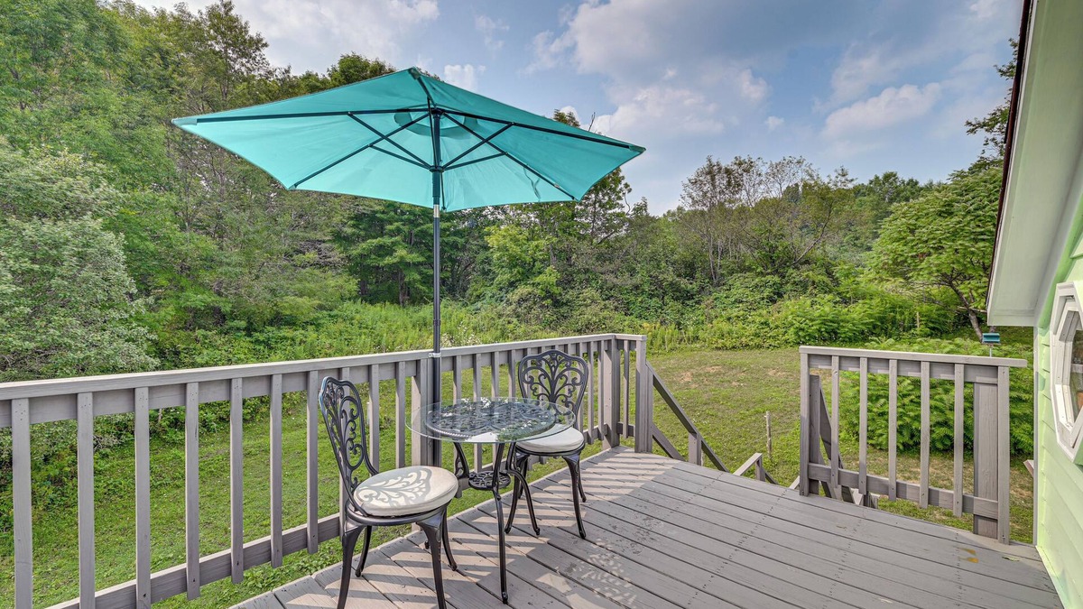 Cherry Valley Apartment | Quaint & Charming Cherry Valley Escape!