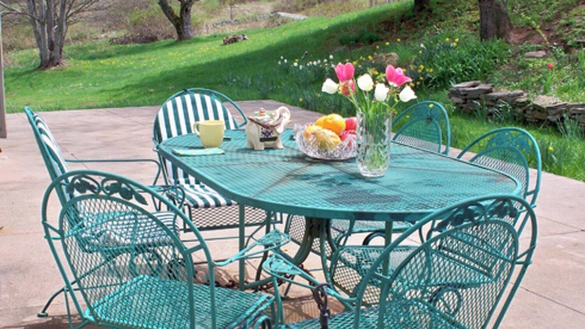 Damascus House | Quaint Country Farm House On 20 Acres, 25 minutes to Bethel Woods (Woodstock)!
