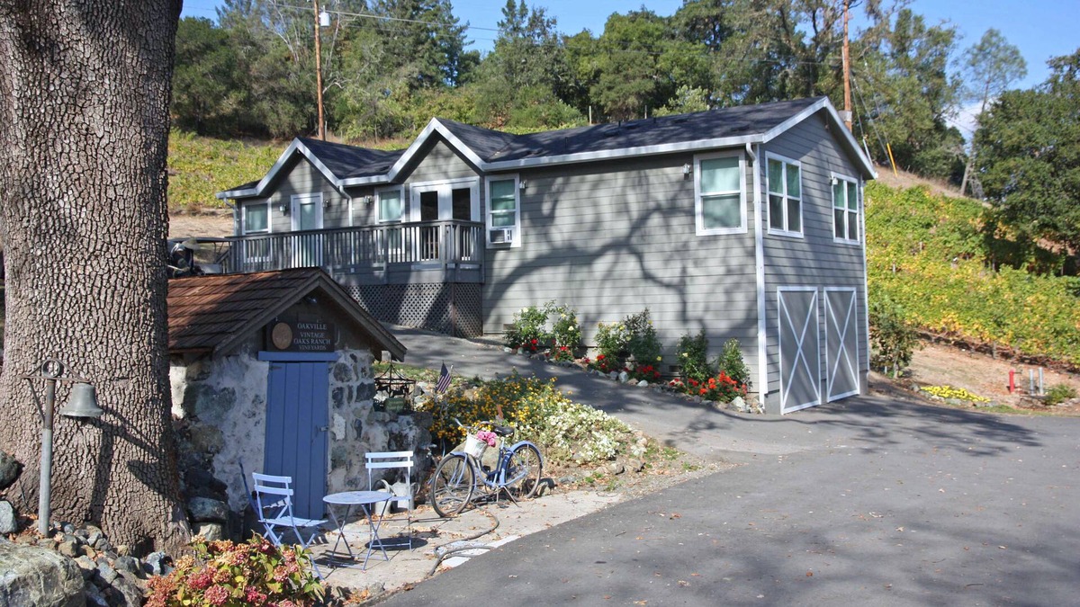 St. Helena Other | Quaint Farmhouse with Vineyard Views