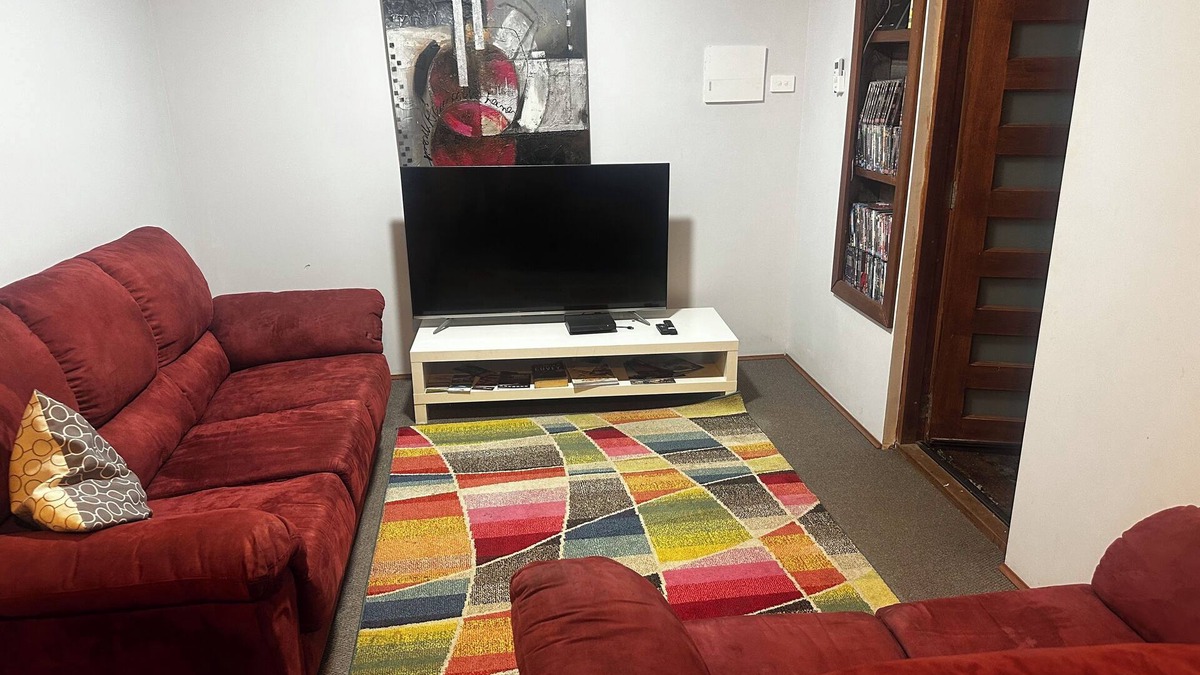 Geraldton House | Quaint Flat, near hospitals, Very central, internet