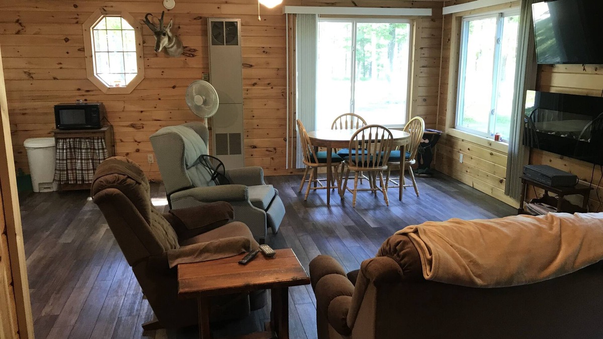 Manistique House | Quaint getaway to unwind and relax.