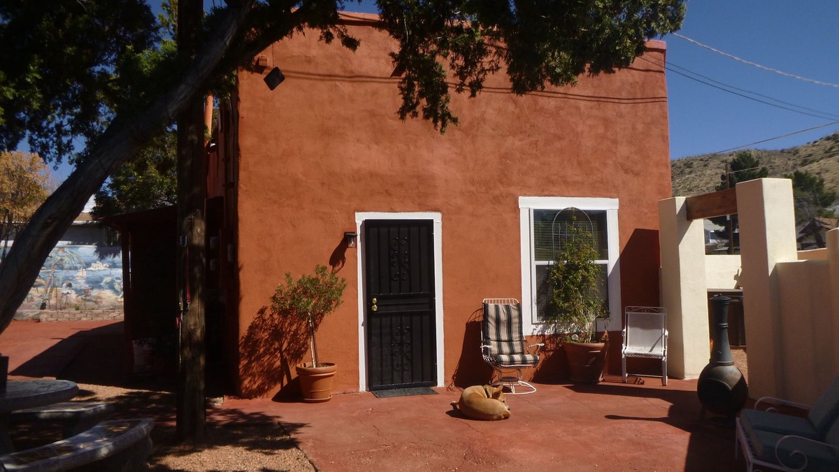 Bisbee Apartment | Quaint Historic Circa 1914 Bungalow style Apt.