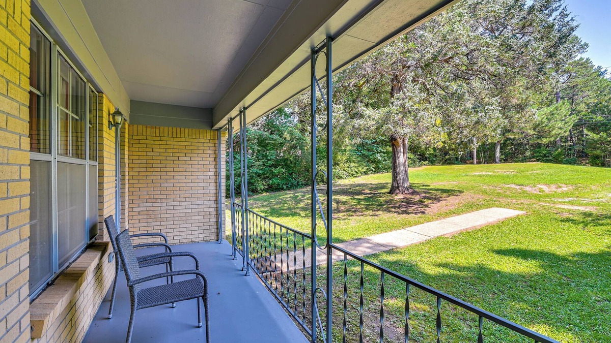 Oxford House | Quaint Oxford Home ~ 2 Mi to Ole Miss & The Grove!