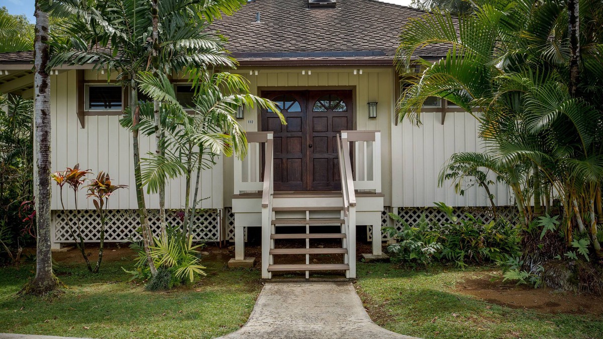 Princeville Cottage | Quaint stand-alone cottage - 2 bedroom 2 bath