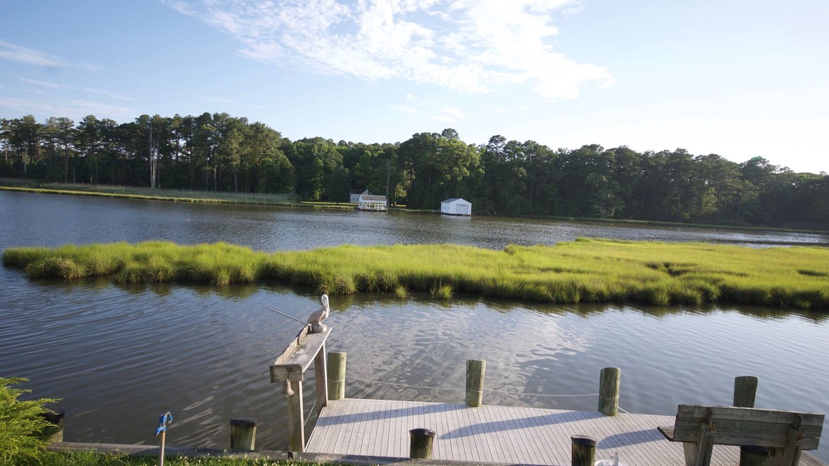 Ocean Pines House | Quaint waterfront bungalow just minutes from the beaches of Ocean City, MD