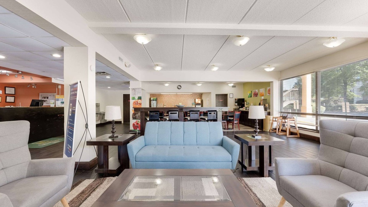 Irondale Hotel | Quality Inn Airport - Southeast