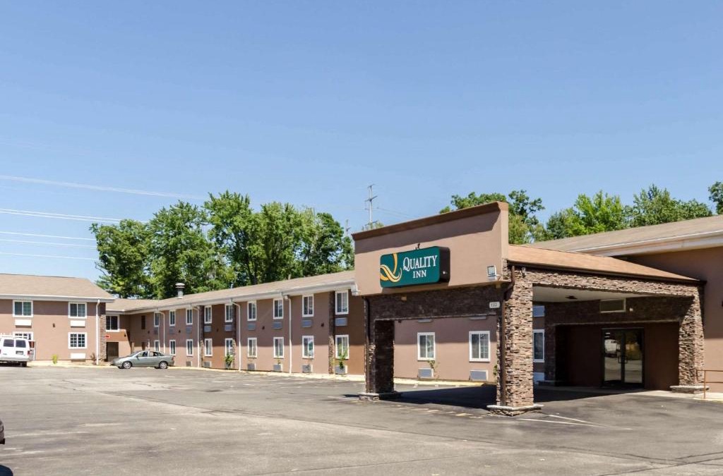 Chicopee Hotel | Quality Inn Chicopee-Springfield