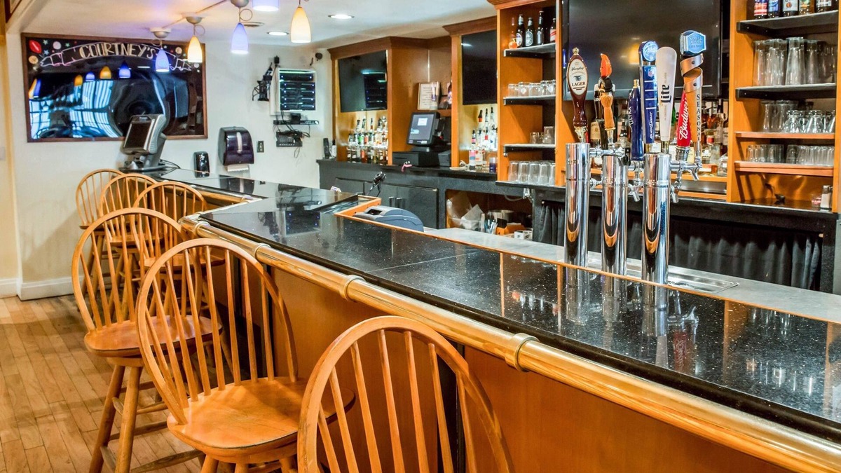 Elizabeth City Hotel | Quality Inn Elizabeth City near University