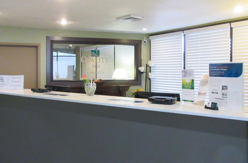 Del Camino Hotel | Quality Inn Longmont