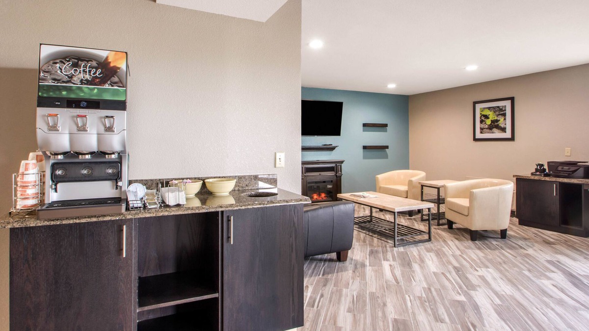 Madison Hotel | Quality Inn Madison West Near University Area