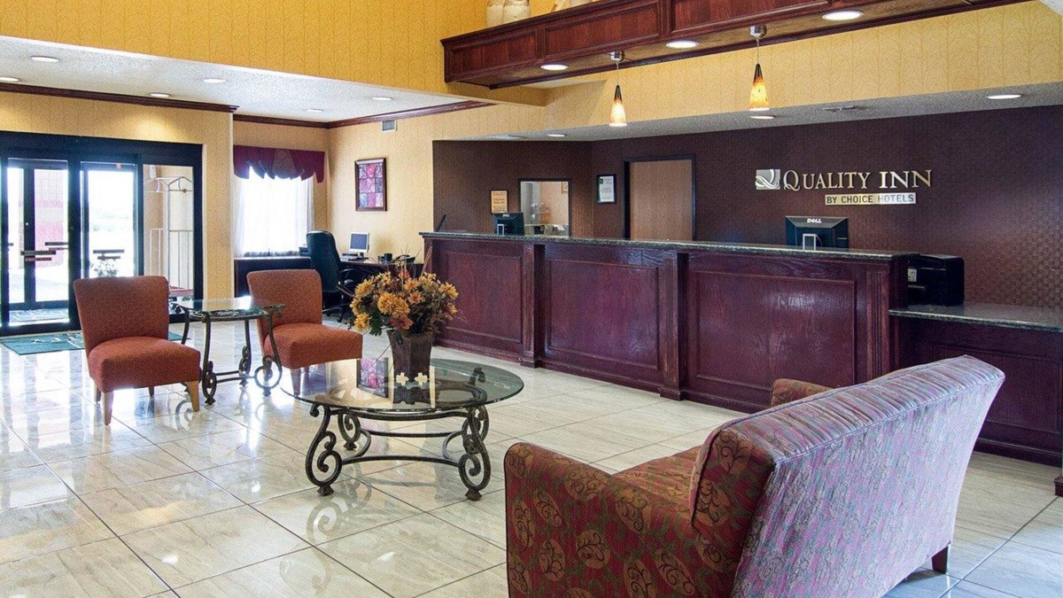 Midland Hotel | Quality Inn Midland South