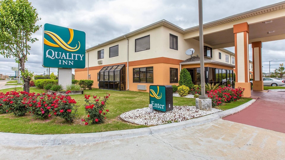 Montgomery Hotel | Quality Inn Montgomery South