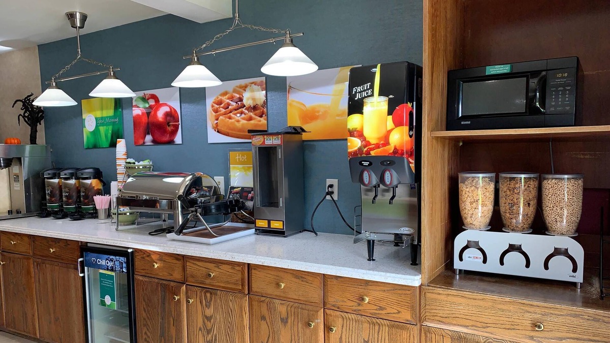 Leisure Village West-Pine Lake Park Hotel | Quality Inn near Toms River Corporate Park