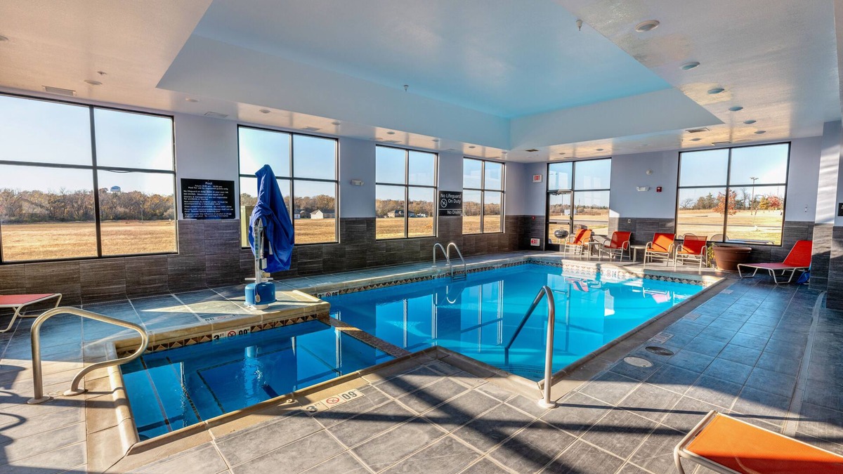 Pratt Hotel | Quality Inn - Pratt