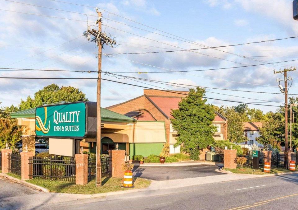 Greensboro Hotel | Quality Inn & Suites Coliseum