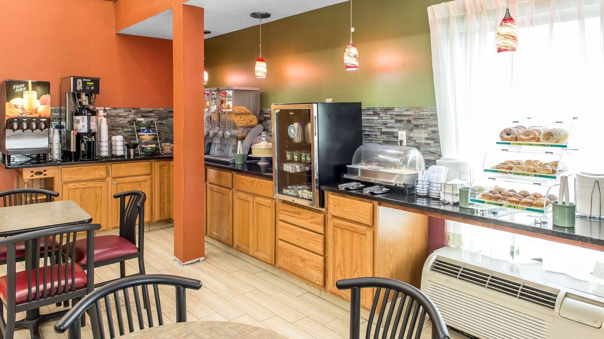 Columbus Hotel | Quality Inn & Suites Columbus West - Hilliard