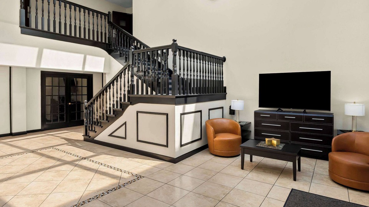 Lafayette Hotel | Quality Inn & Suites Lafayette