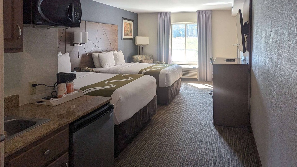 Northampton Hotel | Quality Inn & Suites Northampton - Amherst