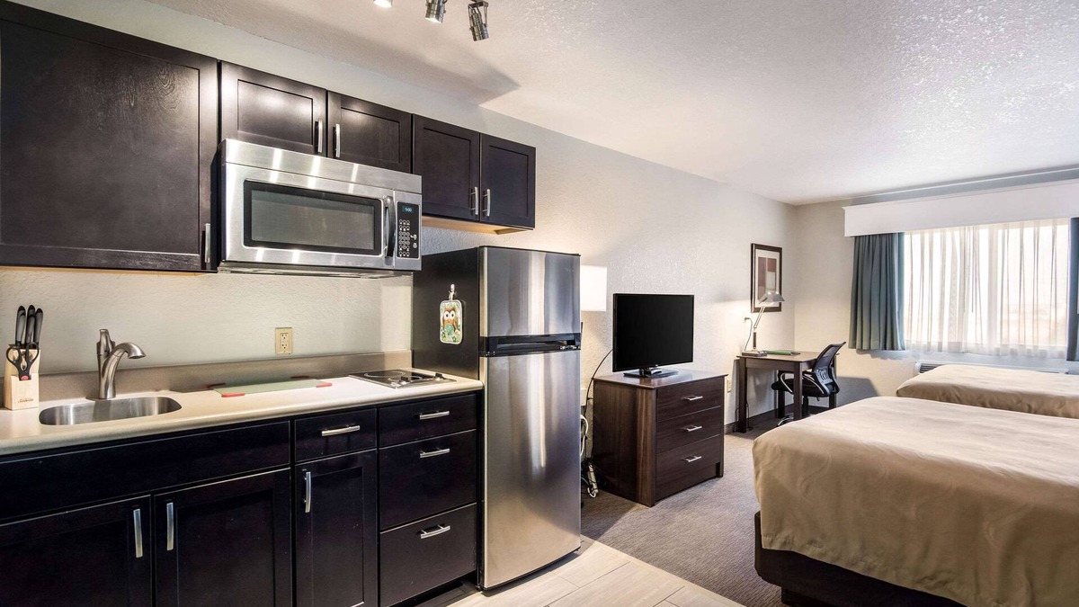 Pueblo West Hotel | Quality Inn & Suites West