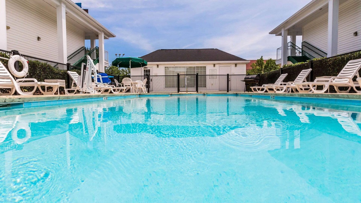 Trussville Hotel | Quality Inn Trussville I-59 exit 141