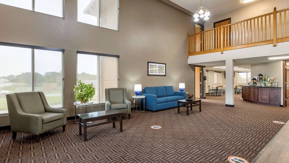 Creston Hotel | Quality Inn