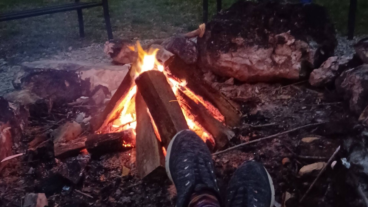 Flippin Cabin | Quality Time at is best, Stay,Play and Fish on the most serene part of the River