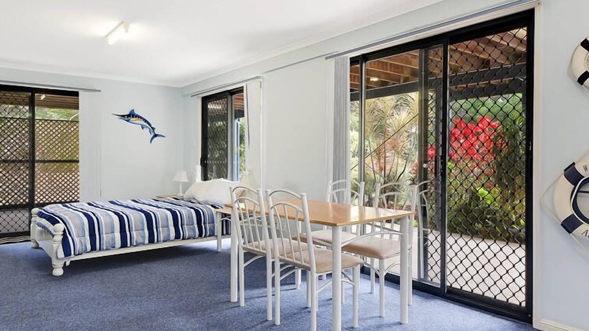 Brisbane Waterfront House | Quandamooka Beach House @ Bulwer