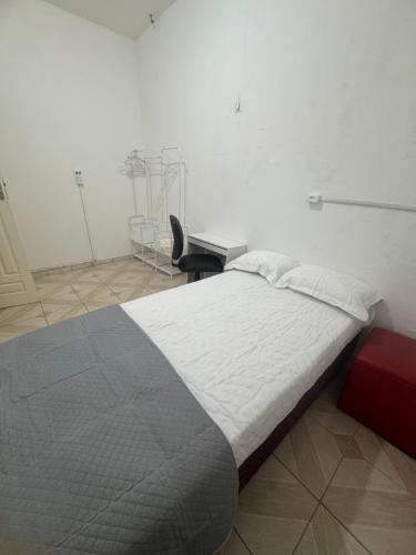 Nazare House | Quarto Privativo na Esquina do Círio de Nazare, Area Nobre, Central de Ar e Wi-fi, - Terreo1