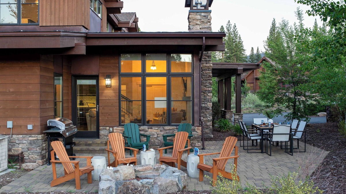 Truckee Cabin | Quartz by Avantstay Stunning Home In Truckee w/Views