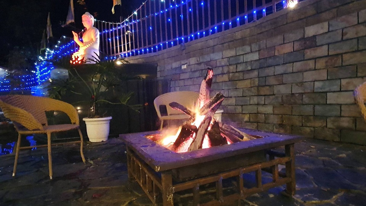Sidhpur Hotel | Quartz Himalayan Brothers