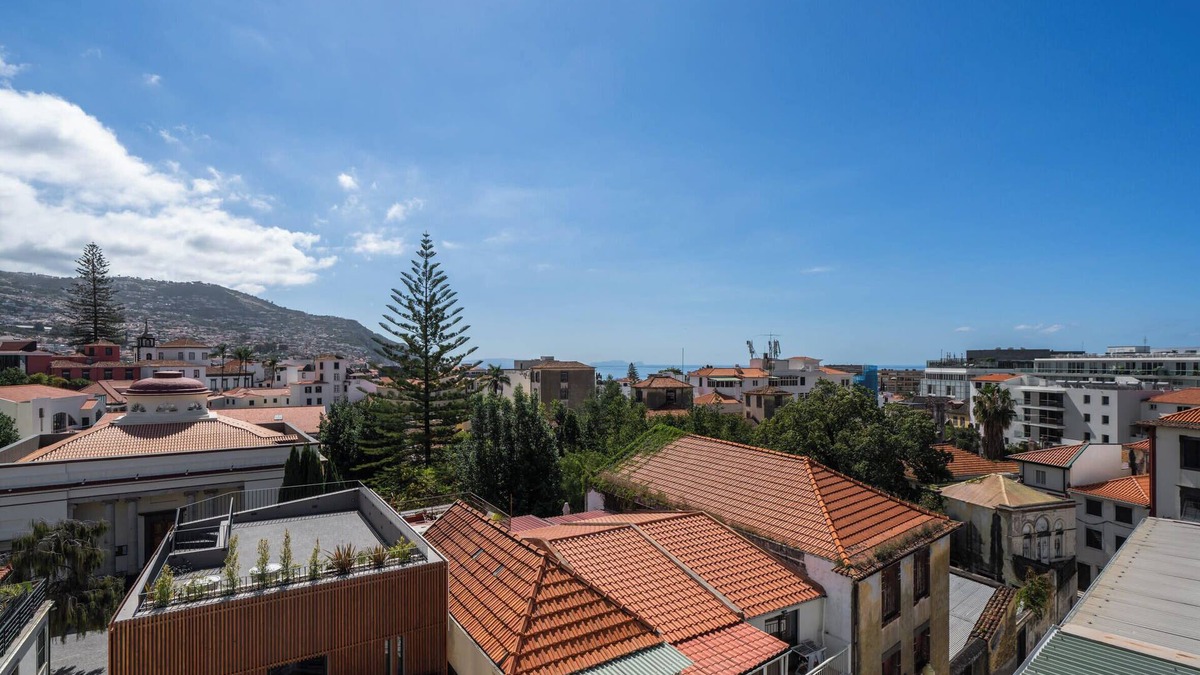 Sao Pedro Apartment | Quebra Costas I – A Refuge with Panoramic Views