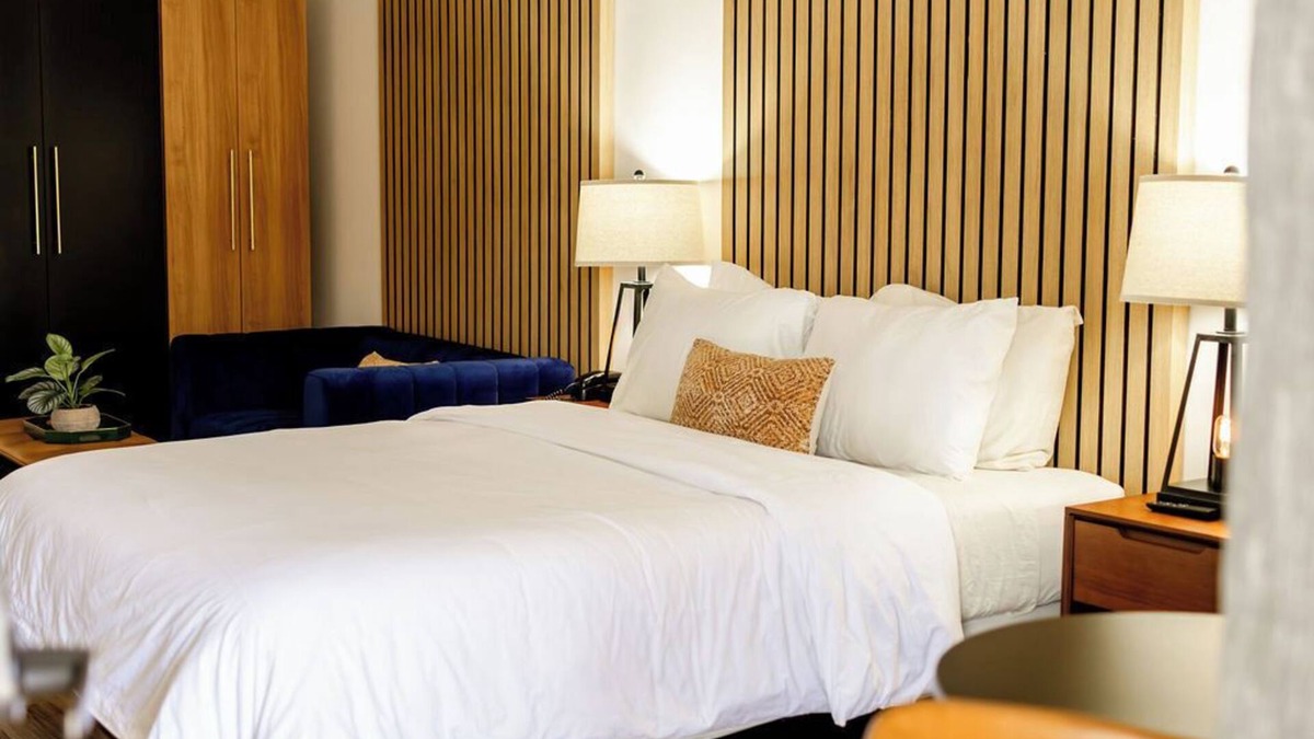 San Angelo Hotel | Queen Mini Suite at Angoria