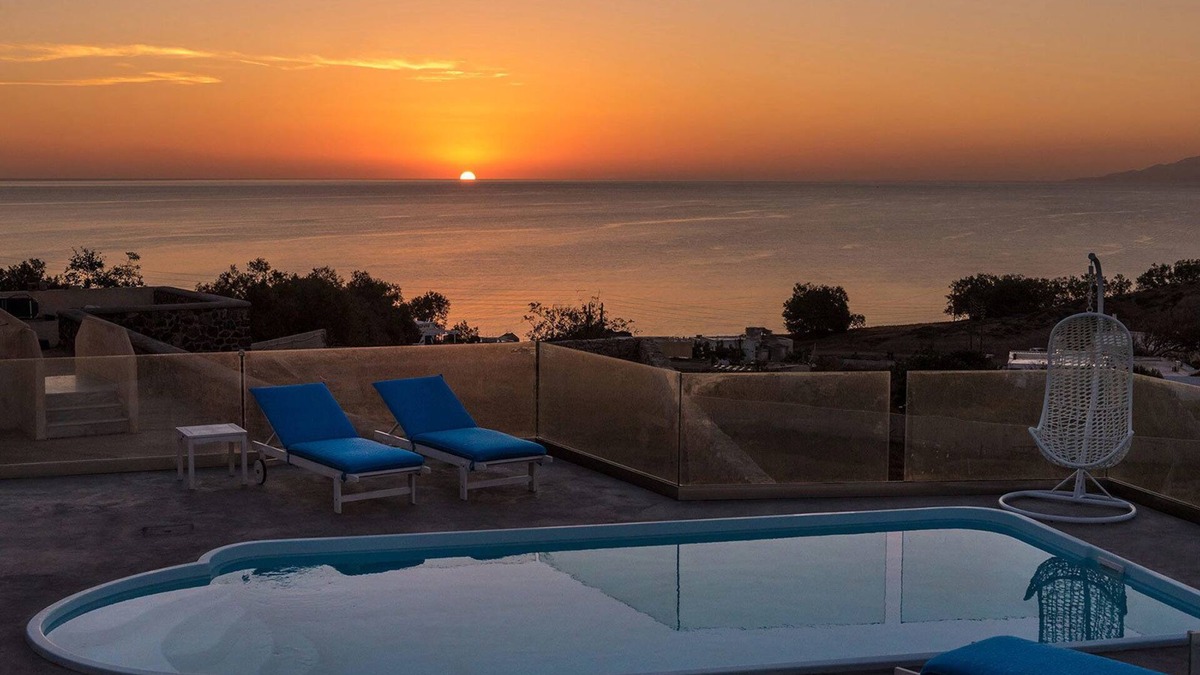 Karterados House | Queen of Santorini