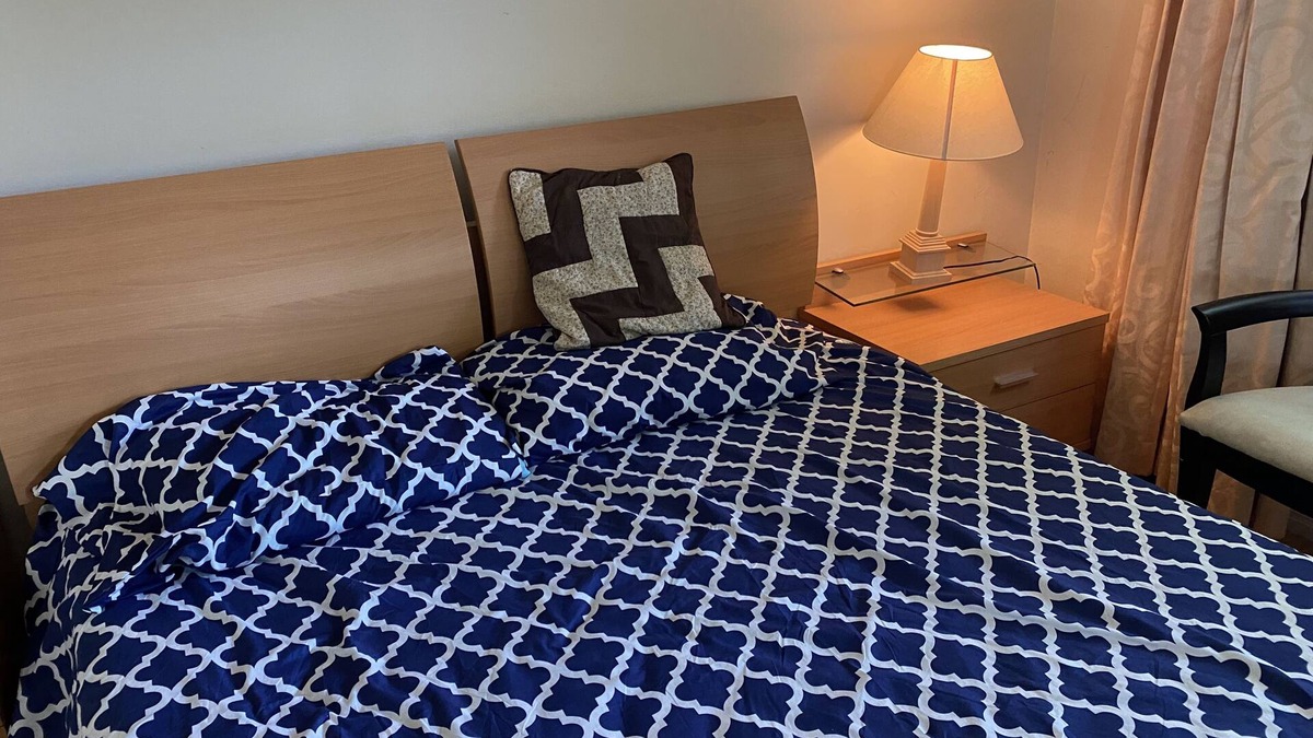 Hacienda Heights House | Queen Suite full bath view minute to school shopping etc .優雅套房。交通方便。