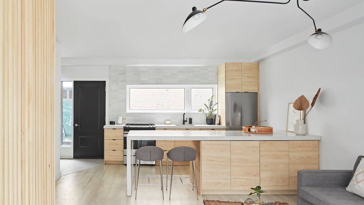 Little Portugal House | Queen West Unique Laneway Home