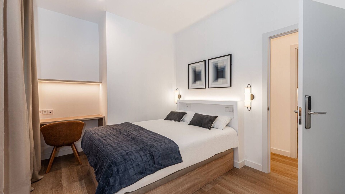 Hispanoamerica Bed & Breakfast | Queens Bernabéu V - Alquiler Corta Duración