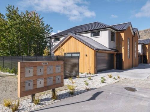 Arthur's Point House | Queenstown Luxury Holiday Villa