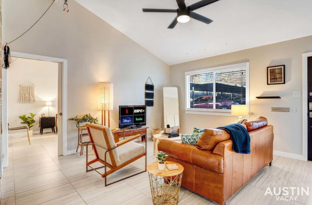 North University House | Quick Bike Ride to Central Austin from Quiet 1BD