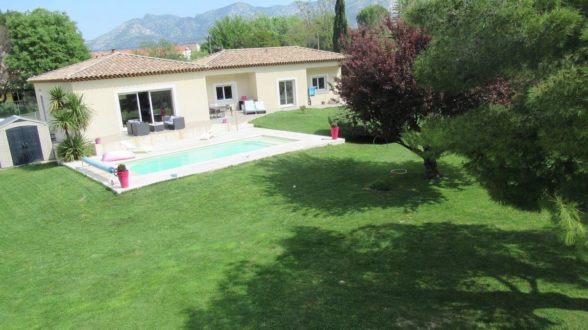 Gemenos Villa | Quiet 150m2 villa with swimming pool in Gemenos (near Cassis)