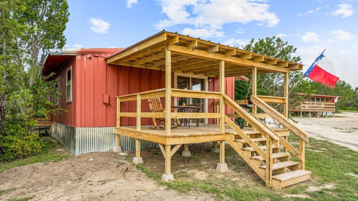 Paluxy Cabin | Quiet 1BR Cabin Near Stephenville Country Views