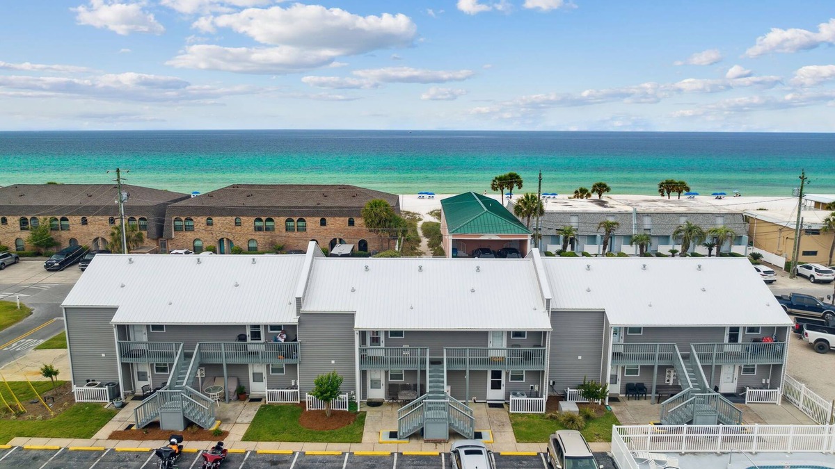 Silver Sands Beach Condo | Quiet 1BR Condo. Private beach access. Early check-in at no cost-when available.