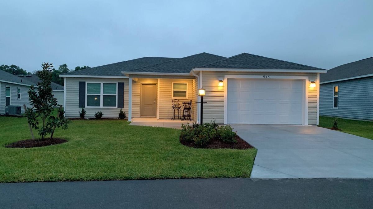 Okahumpka Cottage | Quiet 2 BD/2BA cottage