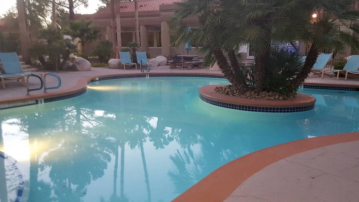 Paradise Condo | Quiet 2Bed/2Bath Las Vegas Condo located 4 miles from Strip